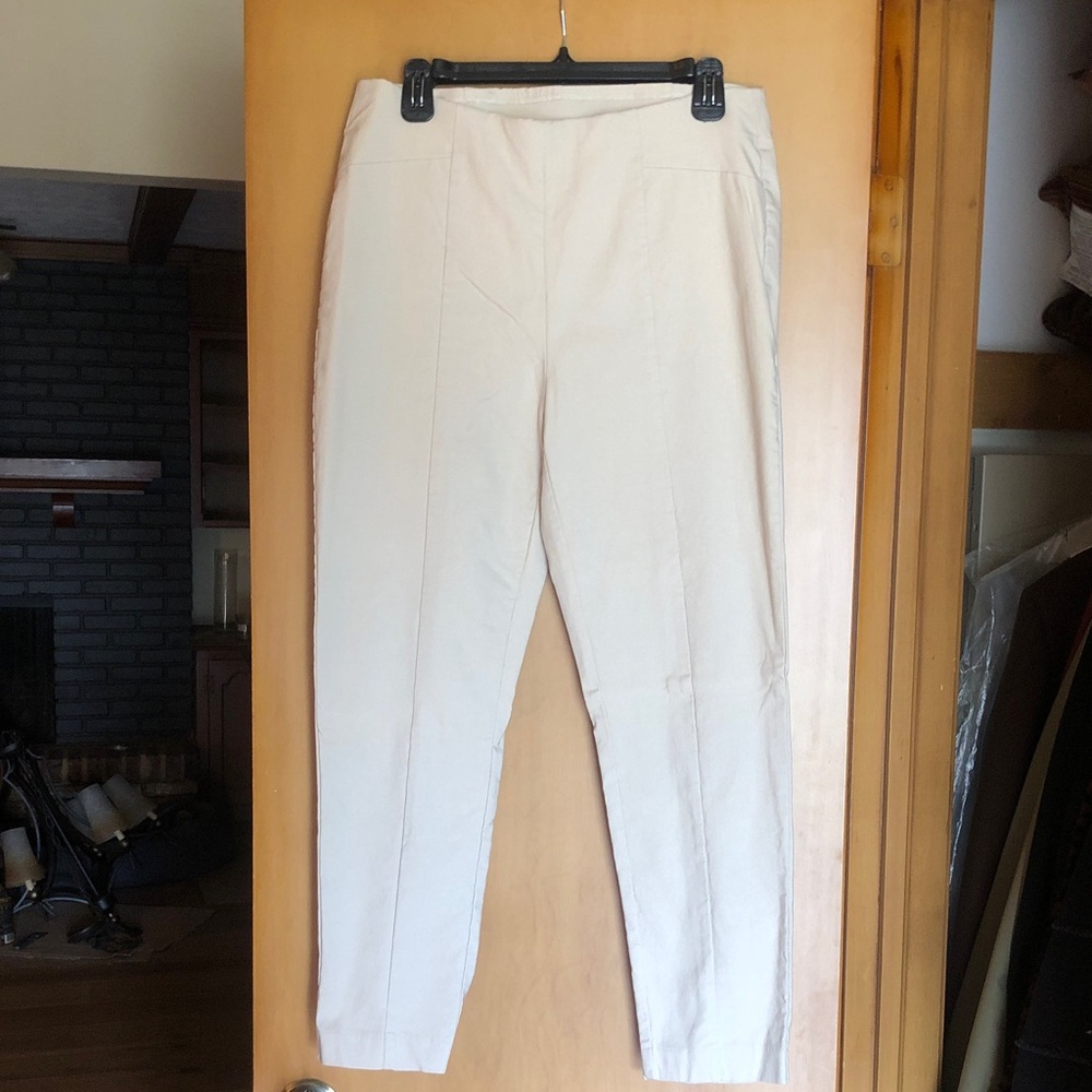 Chico's So Slimming Straight-Leg Chinos size 2 ankle (L)